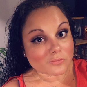 Meet your Posher, Cassandra